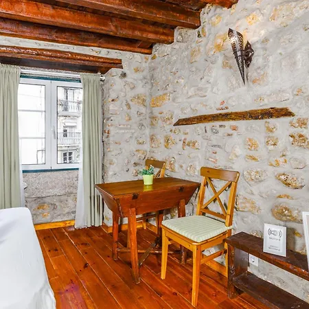 Medieval Apartament Alfama-center Apartment