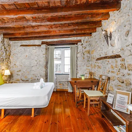 Medieval Apartament Alfama-center Apartment *